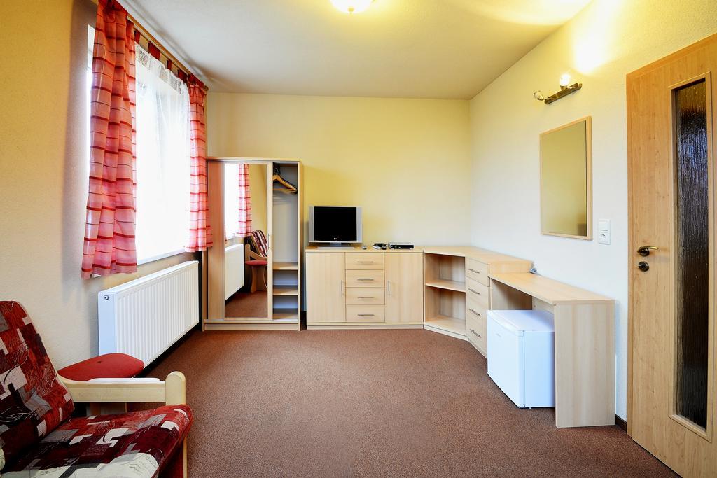 Penzion Na Pastousce Malsice Zimmer foto